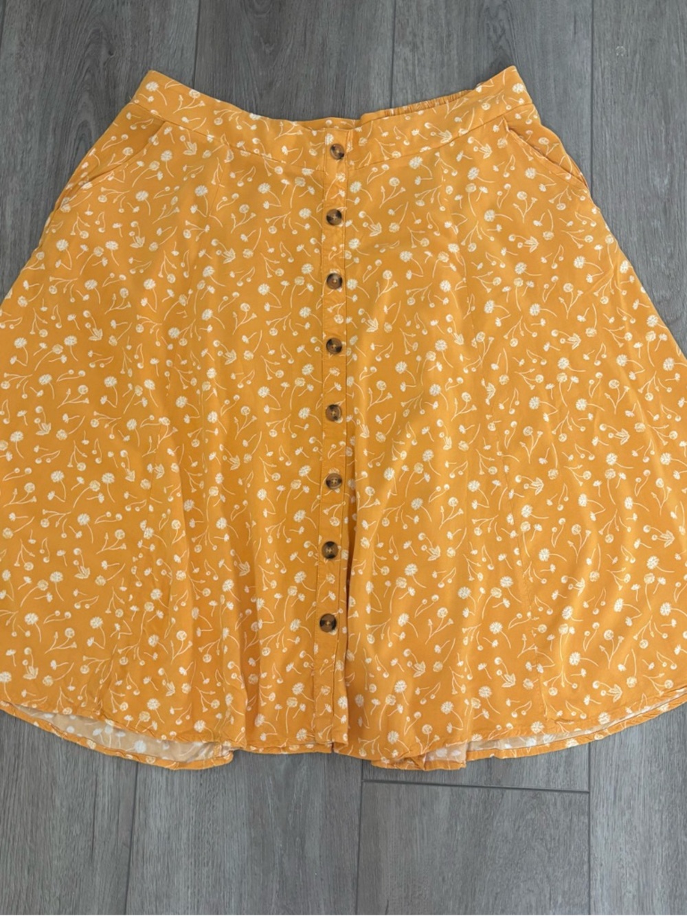 torrid Mustard Yellow Floral Button-Front Midi Skirt - Picture 6 of 11